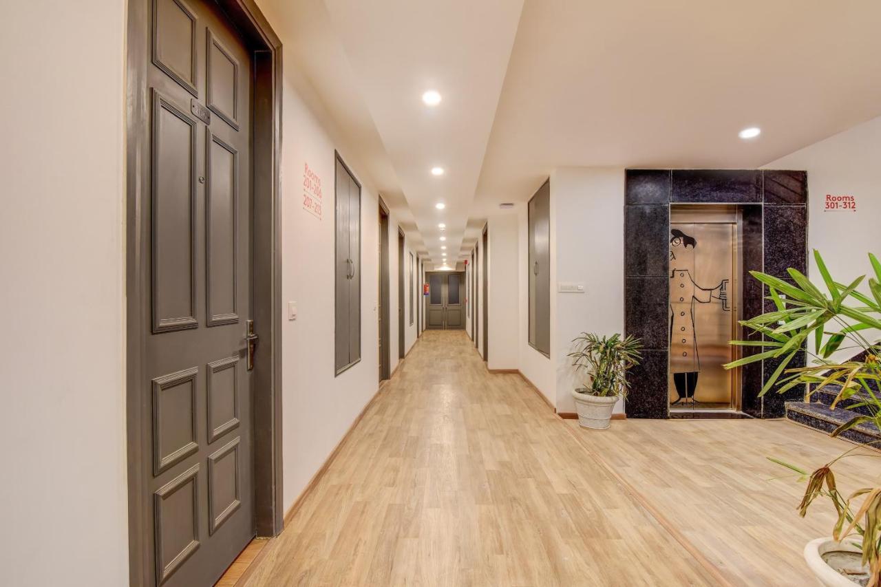 Hôtel Oyo Townhouse 115 Patel Nagar à New Delhi Extérieur photo